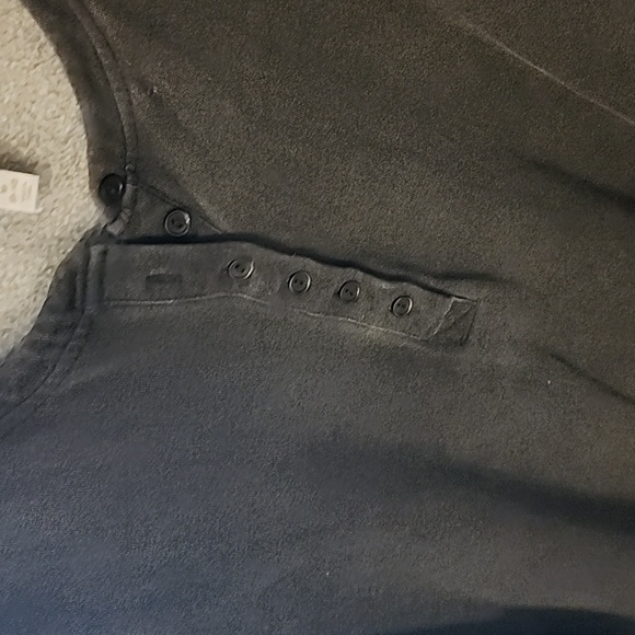 Time & Tru sweathirt - Picture 3 of 3